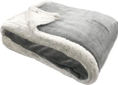 Immagine prodotto di Uniqoos® Coperta in microfibra premium, 150x200 cm – Tessuto in microfibra poliestere, estremamente morbido e caldo, color grigio chiaro, ideale come coperta per divano, letto e per tutte le stagioni