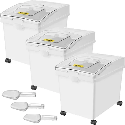 Three white food storage containers are arranged diagonally on a white background, with three clear scoops in the foreground.