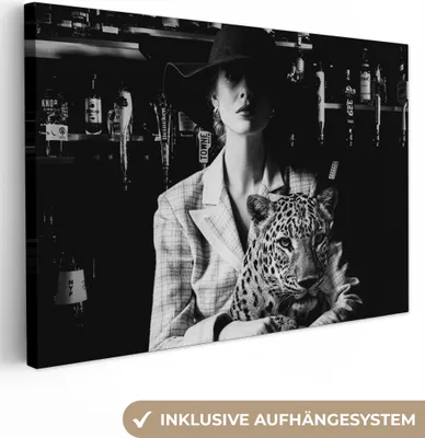 Produktbild von MuchoWow® - Leinwandbilder - Frau - Leopard - Luxus - Schwarz - Weiß - Tier, Wandbild, Wanddeko Bilder Wohnzimmer, 120x80cm