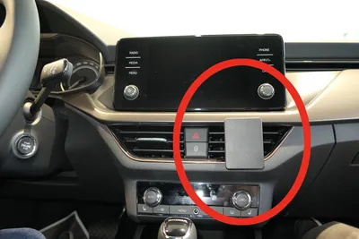 Produktbild von Brodit ProClip Fahrzeughalter 855519 - Mittelbefestigung - Skoda Scala 19-24, Skoda Scala 19-23, Skoda Scala 19-21