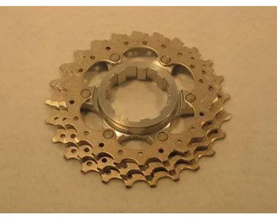 Imagen del producto de Shimano. Y1ZD98130. Casete de 10 velocidades, 21-23-25 dientes, para grupos HG ULTEGRA (CS-6600)