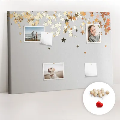 Obrázek produktu pro Korková nástěnka s kolíčky - Tabule s kolíky pro fotografie a poznámky - 100x70 cm - Připínáčky dřevěné 100 kusů - Hvězdy