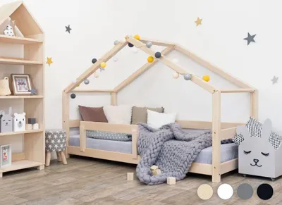 Produktbild von Kinderhausbett LUCKY - Massivholz - natürliche Farbe lackiert - 90 x 200 cm