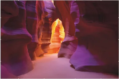 Produktbild von Wallario Wandbild Felsschlucht in Arizona USA - orange und violett, Größe: 61 x 91,5 cm, Poster mit rahmenlosen Bildhalter