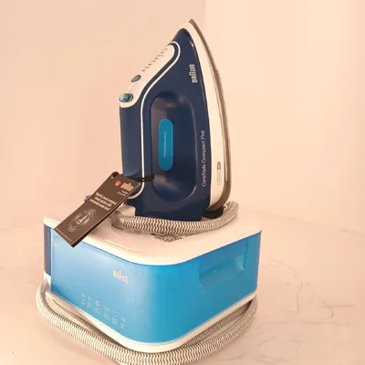 Produktbild von Braun CareStyle Compact Pro IS 2565 BL - Hochleistungs Dampfbügelstation