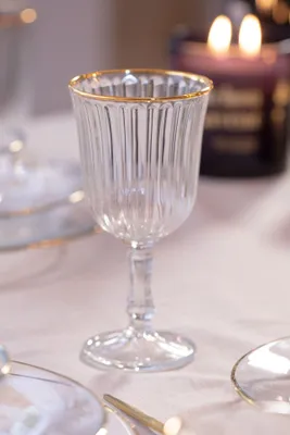 Obrázok produktu pre Hermia Concept, elegantná sada pohárov na víno (4 ks), zlatá a priehľadná, 8,2 x 8,2 x 15,9 cm / 240 ml | 100 % sklo, pre dlhú životnosť odporúčame umývať ručne | Ideálne na slávnostné príležitosti.