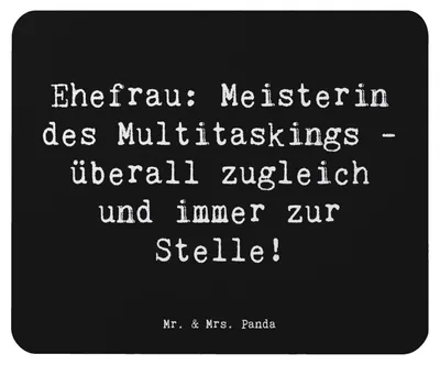 Produktbild von Mr. & Mrs. Panda Mousepad Spruch Ehefrau Meisterin - Schwarz - Geschenk, mausteppich, computer mauspad, herzerwärmende Sprüche, Mouse Pad, Familie, einzigartige Designs