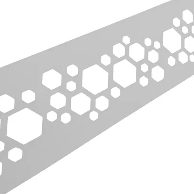 Produktbild von zaun|zu PREMIUM Nachbildung Hexagon: Sichtschutzstreifen mit Lasermuster für Doppelstabzaun Weiß 2,55m