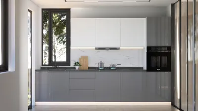 Produktbild von Küchenzeile – Küchenblock – Gerade Küche – Komplettküche – Singleküche – Velmora – KÜ09 -A – 320 cm – Grau & Weiß Hochglanz Ohne Arbeitsplatte