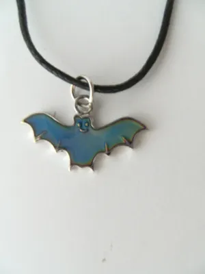 Produktbild von Stimmungskette Fledermaus Kette Anhänger Modeschmuck Ketten Geschenke Schmuck Fledermäuse Tier