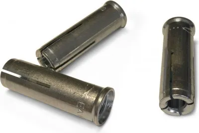 Einschlaganker EA II M10 von Fischer; metallisch; zylindrische Form mit Schlitzen.