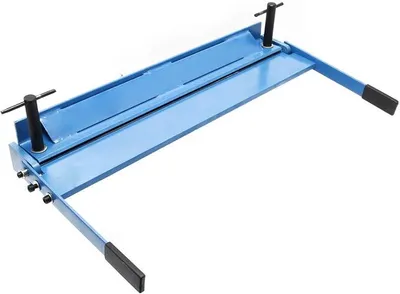 Produktbild von Blechbiegemaschine 910 mm Arbeitsbreite, max. 135° Biegewinkel, Abkantbank zum Blech Abkanten aus Gusseisen in Blau und Grau