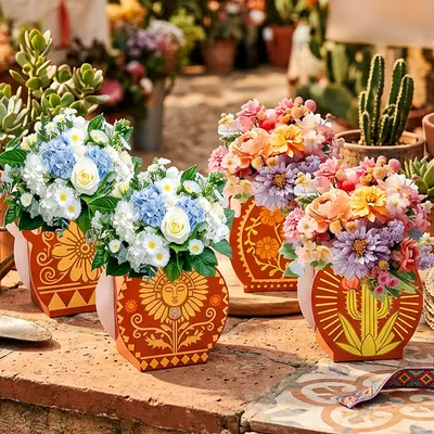 Image de Décorations de fête mexicaines avec des boîtes cadeaux colorées