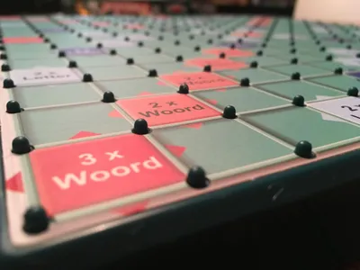 Produktbild von MEGABLEU Scrabble XL, Brettspiel, Wort, 10 Jahr(e), 50 min, Familienspiel