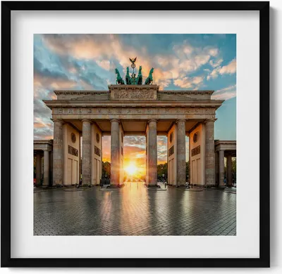Produktbild von Brandenburger Tor in Berlin– Wandbild mit Rahmen – Gerahmtes Bild  – Wanddekoration – 50x50 cm –  Schwarz Rahmen