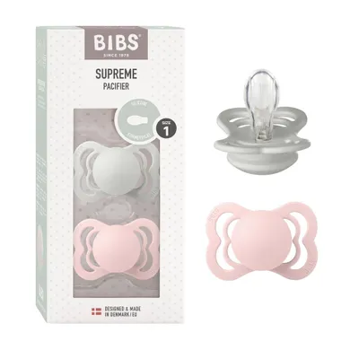 Productafbeelding van BIBS Supreme fopspeen, 2-pack, BPA-vrij, symmetrische speen. Gemaakt van siliconen, geproduceerd in Denemarken. Maat 1 (0-6 maanden), kleur: Haze / Blossom
