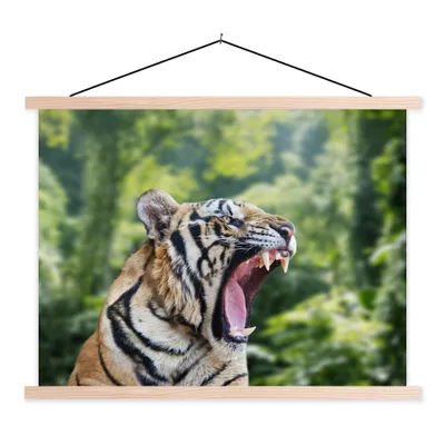 Produktbild von MuchoWow® Textilposter Tiger - Kopf - Wald 40x30 cm mit holzfarbenen Rahmen - Bilder