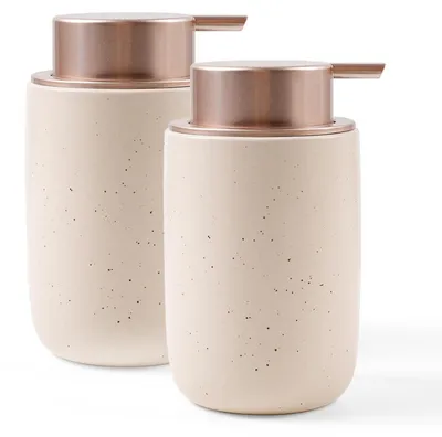 Zdjęcie produktu dla Dozownik do mydła ceramiczny, wielokrotnego napełniania, pojemność 350 ml, kolor beżowy i różowy. Duża głowica pompy, stylowy design, antypoślizgowa podstawa. Idealny do kuchni i łazienki
