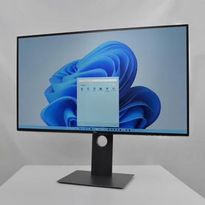 Obrázek produktu pro DELL UltraSharp U2719D, 68,6 cm (27"), 2560 x 1440 px, Quad HD, LCD, 8 ms, Černá