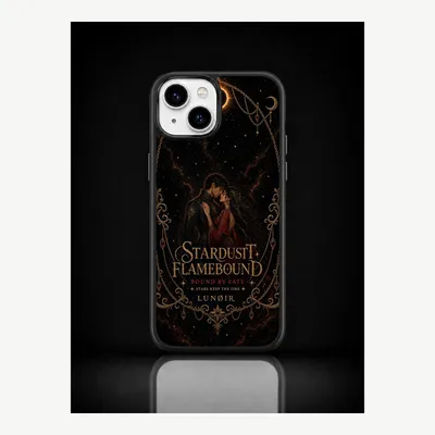 Productafbeelding van iPhone 15 hoesje, telefoonhoesje, beschermhoesje, case met sterrenstof- en vlammotief – LUNØIR ©
