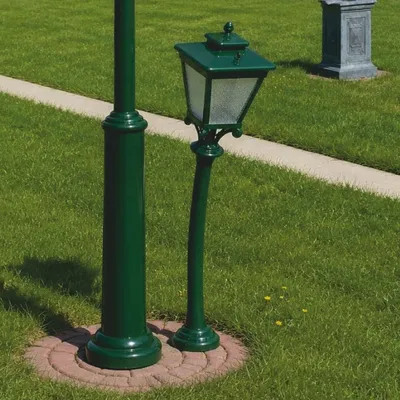 Produktbild von Casa Padrino Jugendstil Gartenlaterne Grün H. 130 cm - Nostalgische Außenbeleuchtung
