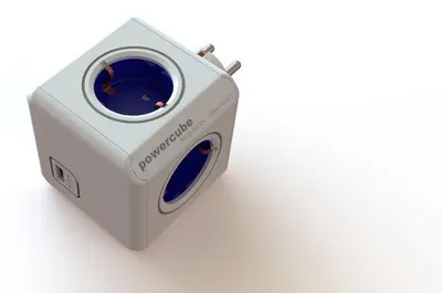 Produktbild von PowerCube Original USB Ladegerät, Steckdosenwürfel und Reiseadapter, Blau