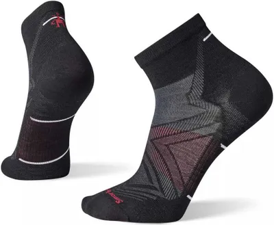 Produktbild von Smartwool Run Zero Cushion Ankle Socken Schwarz EU 34-37 Herren,Damen Schwarz EU 34-37