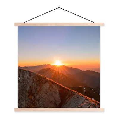 Produktbild von MuchoWow® Textilposter Berg - Landschaft - Sonne 120x120 cm mit holzfarbenen Rahmen - Textil-Poster