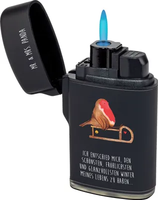 Produktbild von Mr. & Mrs. Panda Feuerzeug Rotkehlchen Schlitten - Schwarz - Geschenk, Gasfeuerzeug, Weihnachten, Zünder, zigarettenanzünder, Vogel, sturmfeuerzeug, anzünder