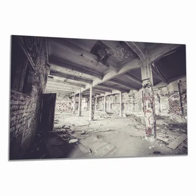 Produktbild von Wallario Herdabdeckplatte aus Glas, Größe 80 x 52 cm 1-teilig, Motiv Alte verlassene Fabrikhalle