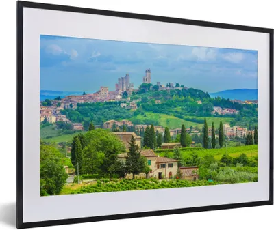 Produktbild von MuchoWow® Gerahmtes Poster Die Hügel von San Gimignano in der Toskana 60x40 cm - Poster mit Schwarzem Bilderrahmen Wandposter Rahmen Foto Bilder - Schlafzimmer - Plakat in Rahmen - Drucken