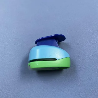 Immagine prodotto di Macchina per la creazione di motivi su carta, timbro per la decorazione di carta per progetti fai-da-te