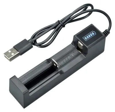 Productafbeelding van Lrtzizy oplaadbare batterij, universeel, USB-oplader, batterijlader