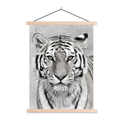 Produktbild von MuchoWow® Textilposter Tiger - Natur - Schwarz - Weiß 40x53 cm mit holzfarbenen Rahmen - Schlafzimmer