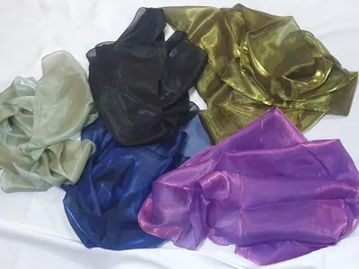 Immagine prodotto di sciarpa di seta 65x175cm.    12 pezzi