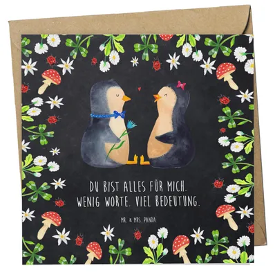 Produktbild von Mr. & Mrs. Panda Glückwunschkarte Pinguin Pärchen - Kreidetafel - Geschenk, Verlobung, Grußkarte, doppelkarte, Klappkarte, Hochzeit, anlasskarte, faltkarte, Liebe