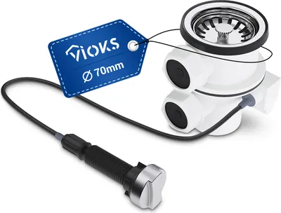 A drain set with a sink strainer, a drain body with multiple outlets, and a control knob with a flexible cable, all presented on a white background with a blue tag.