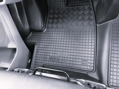 Produktbild von Rigum Gummifußmatten für Ford Transit (ab 2014)