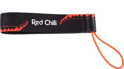 Schuhaufbewahrungsgurt "Multipitch Shoekeeper RC" von Red Chili; schwarz mit rotem Logo und Schlaufe.
