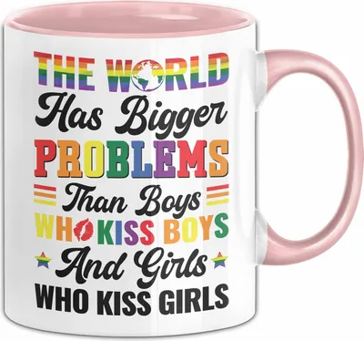 Produktbild von LGBTQ Tasse Geschenk Lesben Schuwle Geschenkidee Gay Pride The World Has Bigger Problems Kaffee-Becher (Rosa)