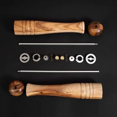Produktbild von Famanu Pfeffer- und Salzmühle Keramisches Mahlwerk und Edelstahl - Akazienholz 30 cm