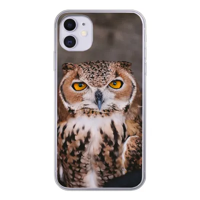 Produktbild von MuchoWow® Handyhülle Schutzhülle Hülle für iPhone 11 Braune Eule schaut direkt in die Kamera Silikon Softcase Handy Hülle - Handytasche