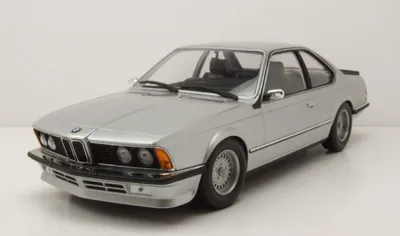 Produktbild von Minichamps 155028107 BMW 635 CSI 1982 silber 1:18
