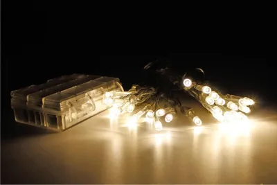 Produktbild von Batteriebetriebene Lichterkette 30 LEDs warmweiß transparentes Kabel