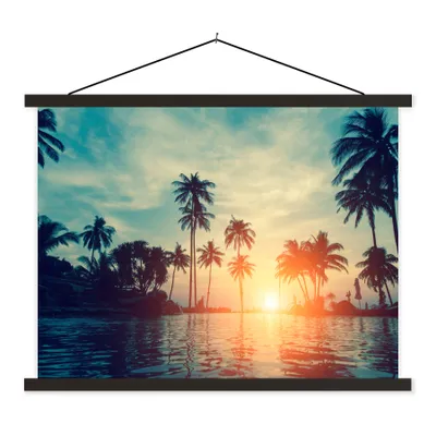 Produktbild von MuchoWow® Textilposter Meer - Sonnenuntergang - Palme - Wolken 150x113 cm mit holzfarbenen Rahmen - Poster