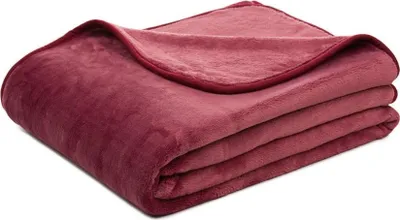 Produktbild von Gözze Kuscheldecke aus 100 % recycelten PET-Flaschen beere