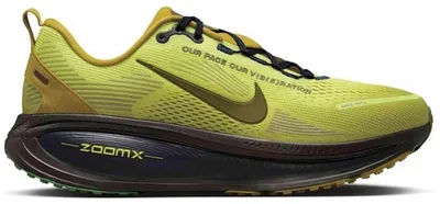 Produktbild von Laufschuhe Nike Nike Vomero 18 SE W "Sonic Yellow" für Herren