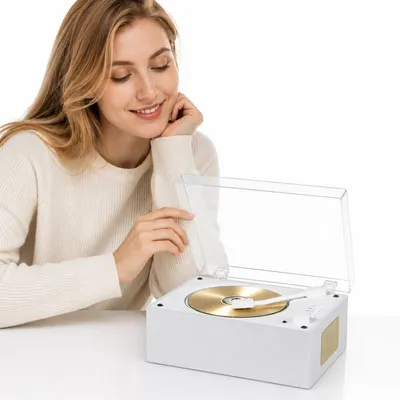 Produktbild von Retro CD Player mit Bluetooth USB und Lautsprechern Wiederaufladbarer CD Musikspieler mit Fernbedienung Weiß