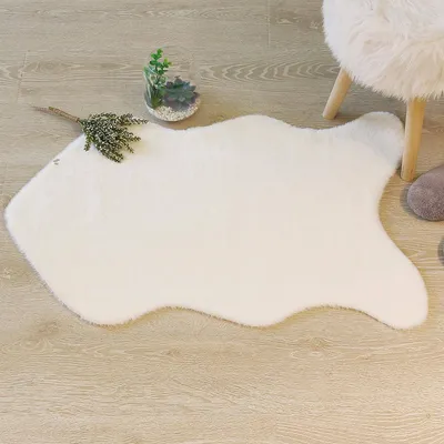 Image de Tapis en Fourrure artificielle - L 90 cm x l 60 cm
