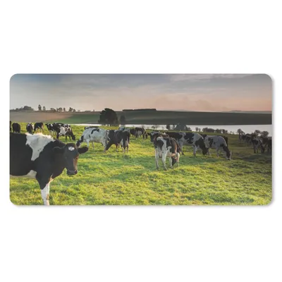 Produktbild von MuchoWow® Mauspad Mousepad Kuh - Gras - Sonnenuntergang 60x30 cm - Mousepads - Maus Mat - Pad - Mausunterlage - Nachhaltig